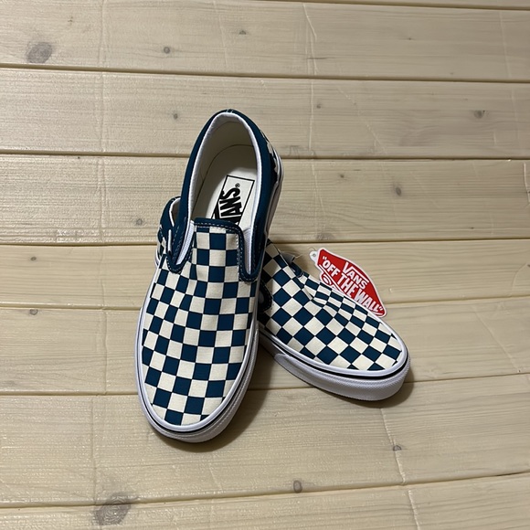 Vans Shoes - Vans men’s size 5.5 or women’s 7.0  classic slip on checkboard NWT